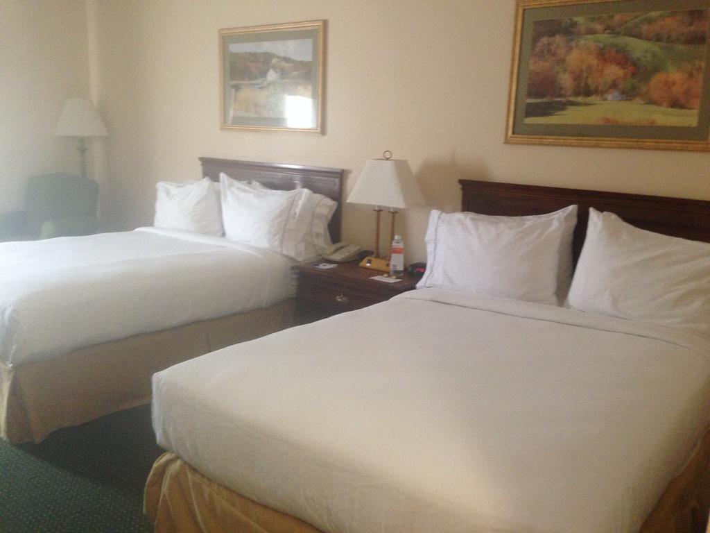 Holiday Inn Express Mount Pleasant- Scottdale By Ihg Camera foto