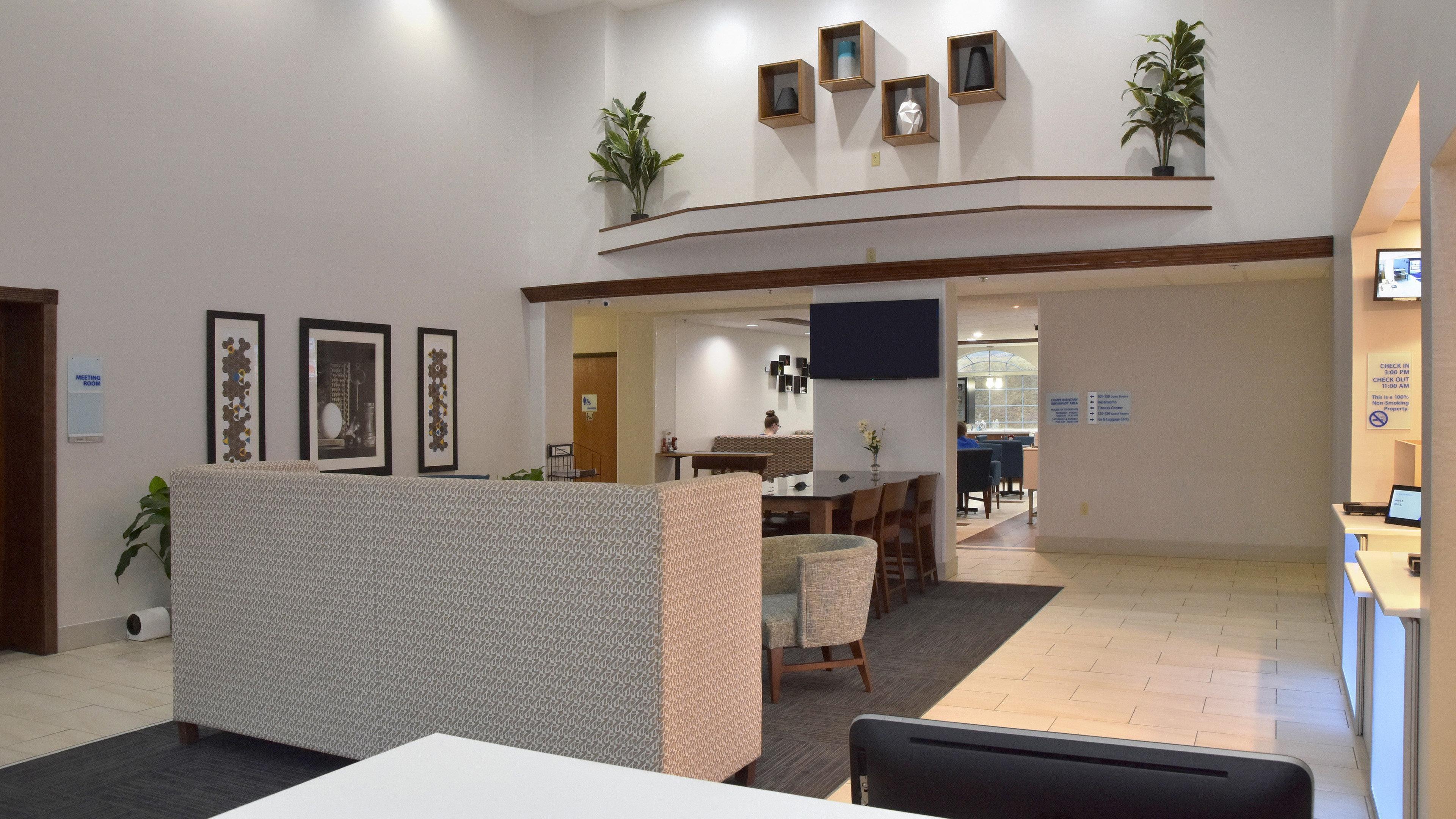 Holiday Inn Express Mount Pleasant- Scottdale By Ihg Esterno foto