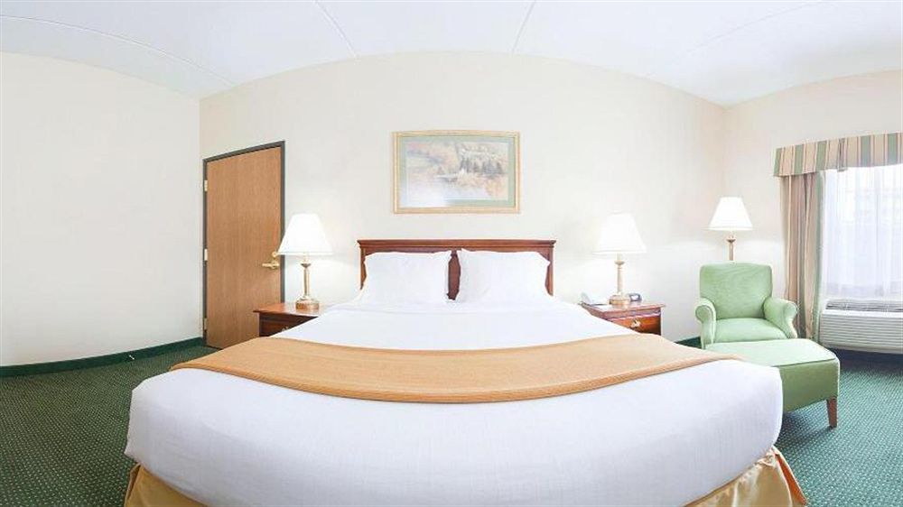 Holiday Inn Express Mount Pleasant- Scottdale By Ihg Esterno foto